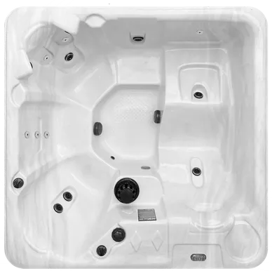 Small hot tub Little bay pool spa